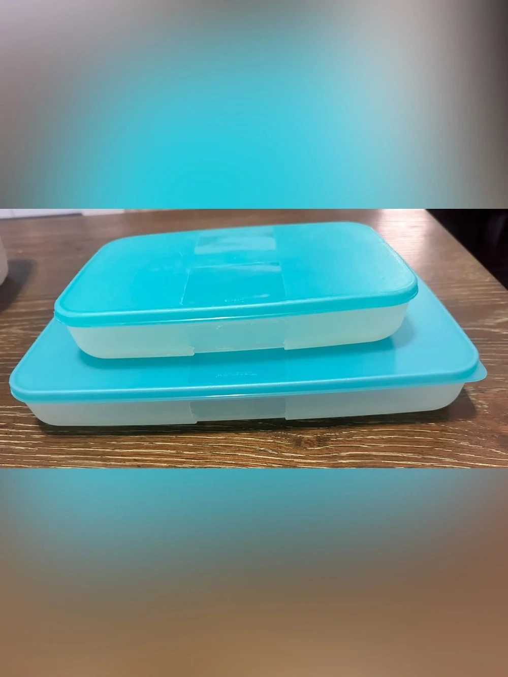 TUPPERWARE